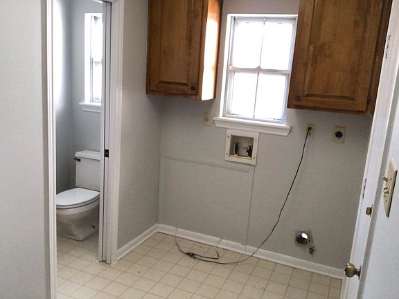 4th image of 2426 E Briargate Dr