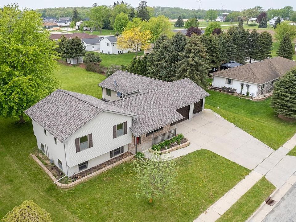 873 North St, Brownsville, WI 53006 Zillow