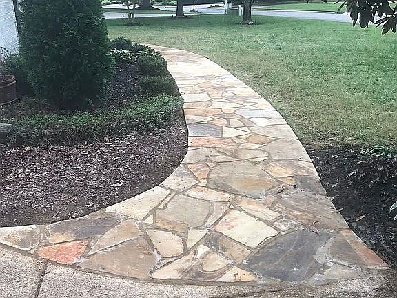 4th image of 410 Council Bluff Pkwy