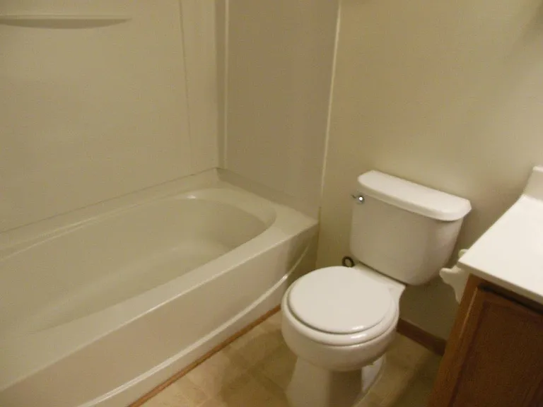 5929 Bay Harbor Dr — Photo 31