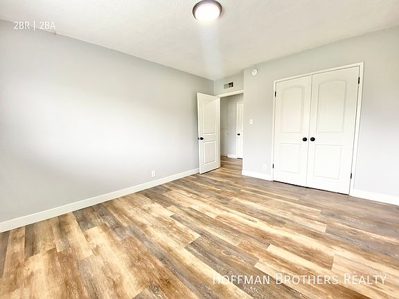 5th image of 1258 Tamarind Ave #12