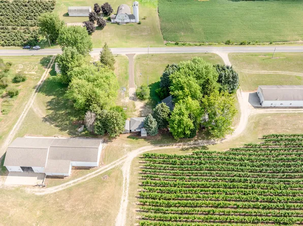 1980 Angling Rd, Watervliet, MI 49098