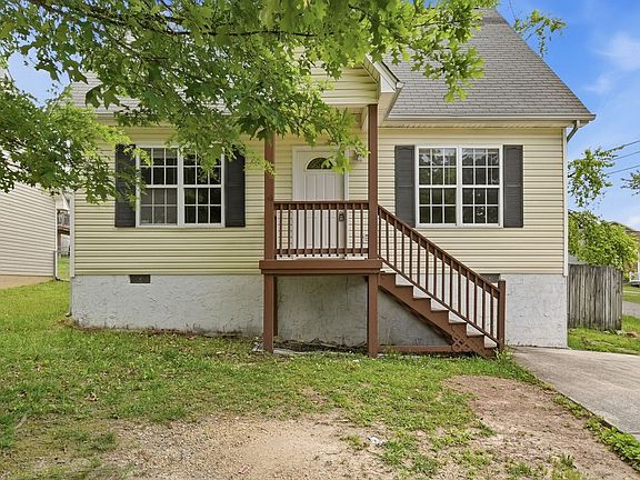 2nd image of 1575 Petty St SE