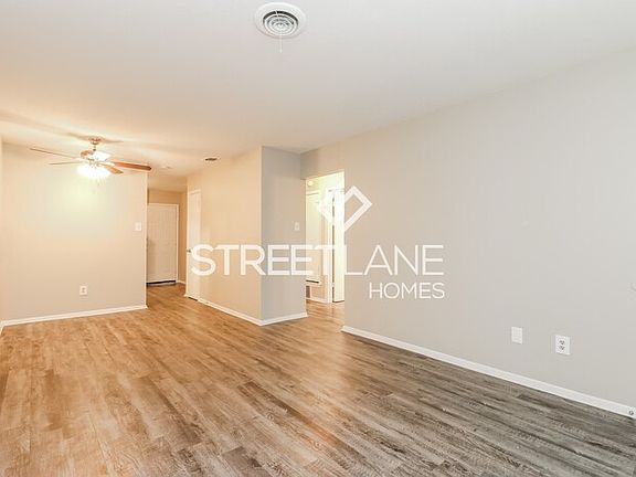 3rd image of 2208 Lavern St #A