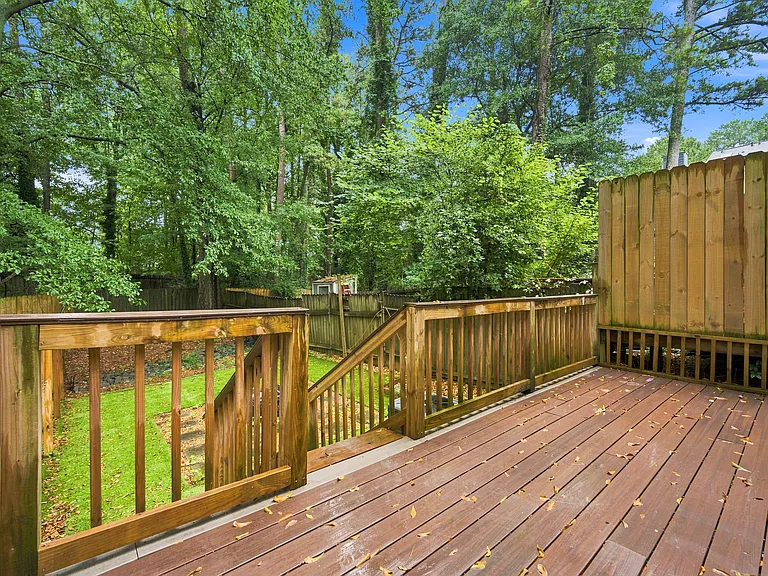 1909 Shenandoah Valley Ln SE — Photo 20
