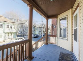 31 Roslyn St, Salem, MA 01970