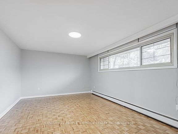 5th image of 106 Wheatfield Rd Unit 1