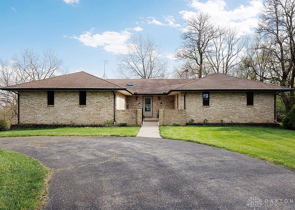 1st image of 628 Mears Dr