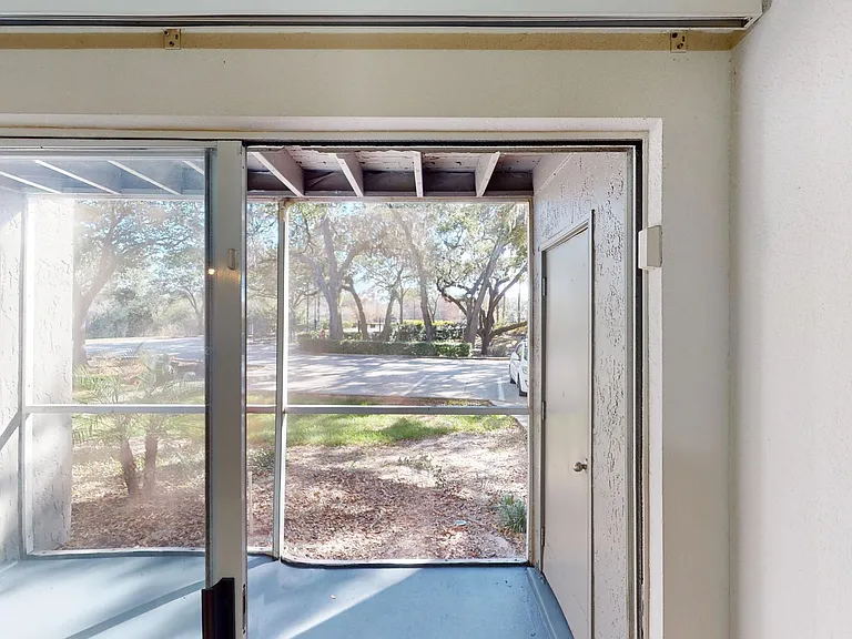 Altamira Place Apartment Homes — Photo 121