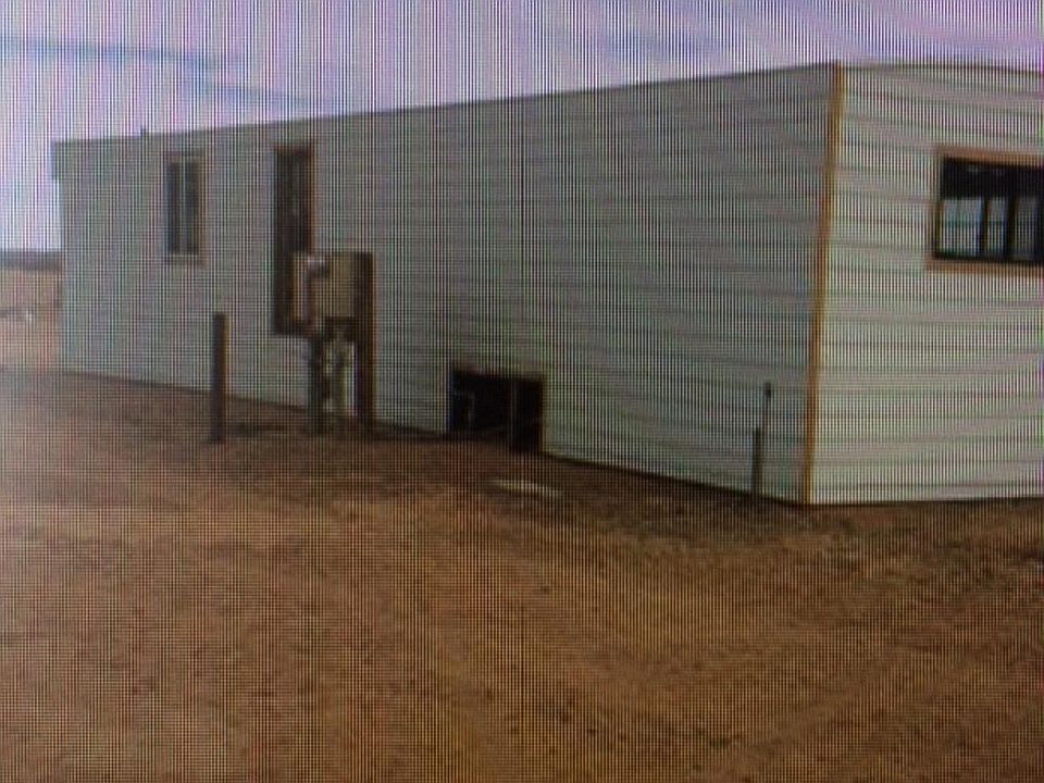 2nd image of 33575 Newberry Rd