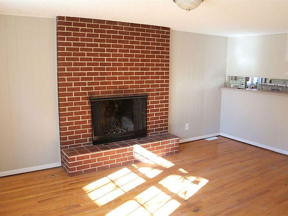 2nd image of 3504 NE 67th St