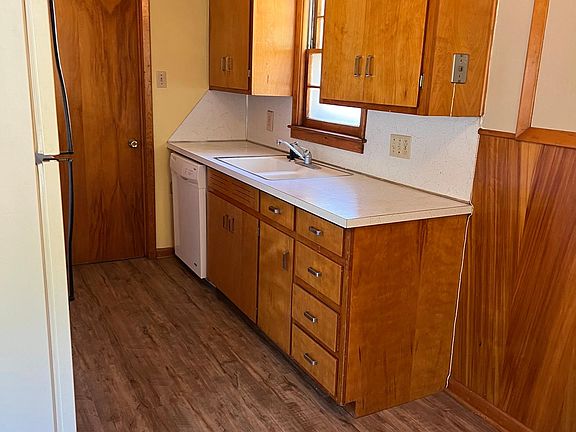 2nd image of 215 W Anita Dr