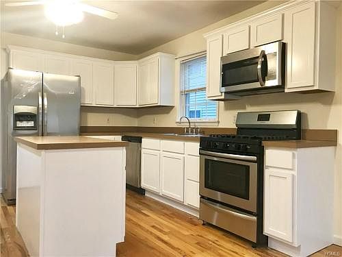 2nd image of 128 Rockwell St