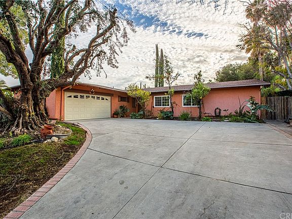 2nd image of 6411 Antigua Pl