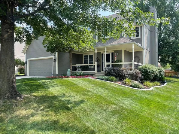 2517 SW 10th St, Lees Summit, MO 64081