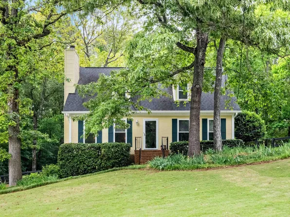 3511 N Broken Bow Dr, Birmingham, AL 35242