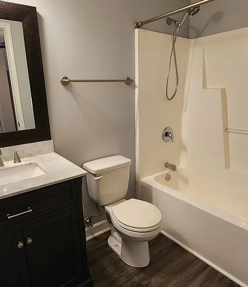 152 Middleton Park Ln — Photo 16