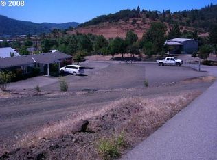 279 Kester Rd, Roseburg, OR 97470