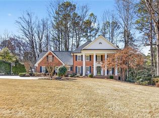 350 Spindle Ct, Sandy Springs, GA 30350