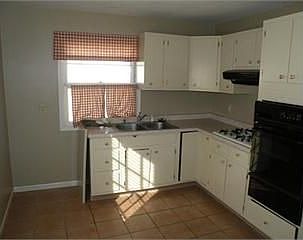 2nd image of 2212 Milburn Blvd