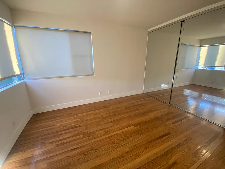 3130 S Barrington Ave #A — Photo 11