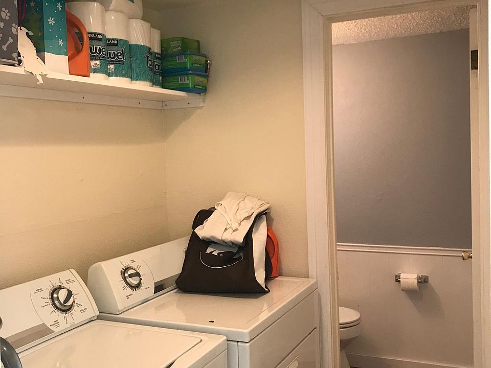 Powder room and W/D