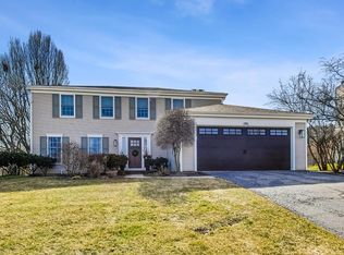 1911 Victoria Rd, Mundelein, IL 60060