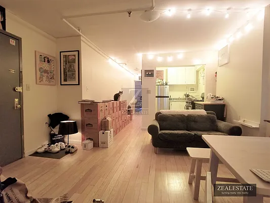 Rented by ZealEstate Group Inc | media 31