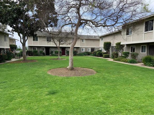 2112 E Vista Way APT 23, Vista, CA 92084