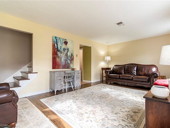 2nd image of 8240 Deepwood Blvd Unit 14