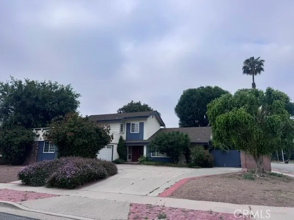 402 Hillcrest Ave, Placentia, CA 92870