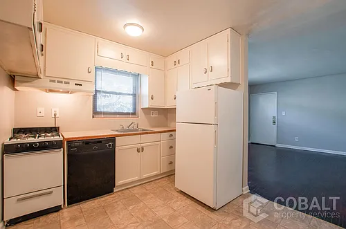 1009 Greenwood Ave NE #9 Photo 1 1009 Greenwood Ave NE #9 Photo 1
