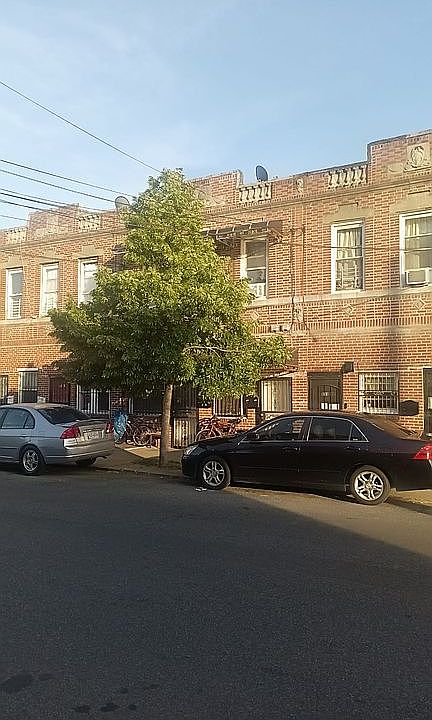 1st image of 21108 99th Ave