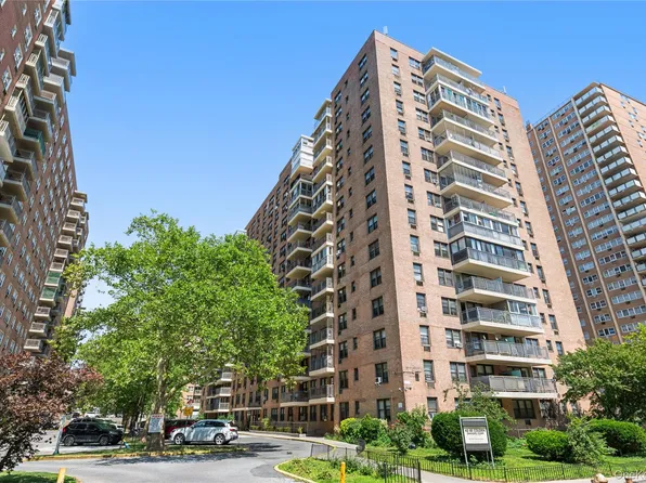 42-55 Colden Street #15J, Flushing, NY 11355
