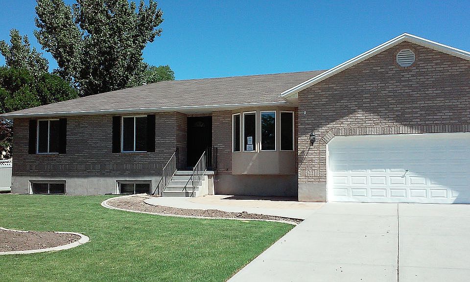 1st image of 393 E Rosewood Park Ln