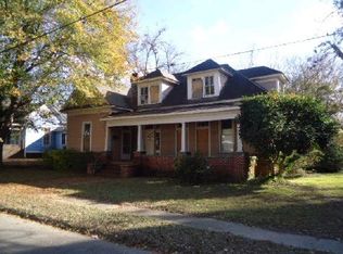 1508 3rd Ave N, Columbus, MS 39701