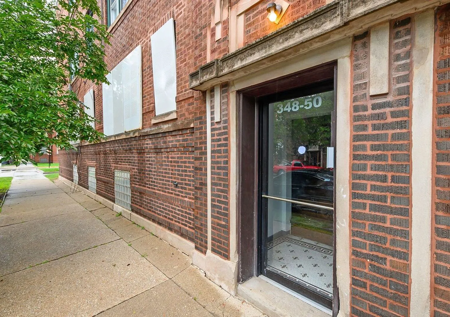 7557-59 S. Calumet Ave. / 348-58 E 76th St. — Photo 1