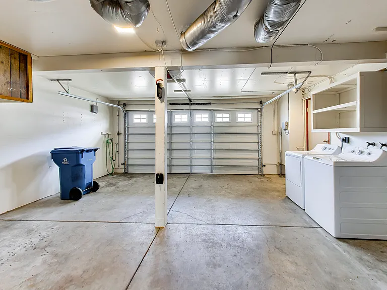 310 Castle St — Photo 30