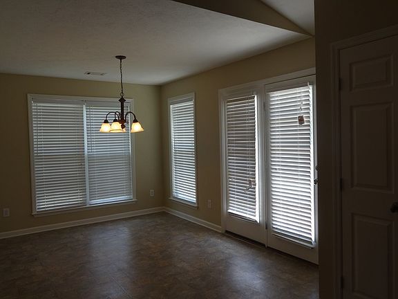 5th image of 4816 High Meadows Dr