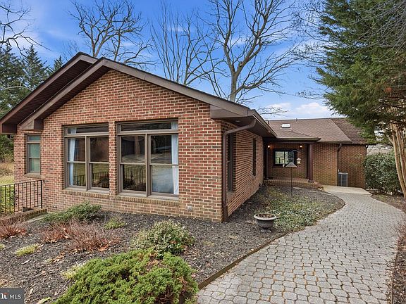 2nd image of 44831 Smiths Nursery Rd