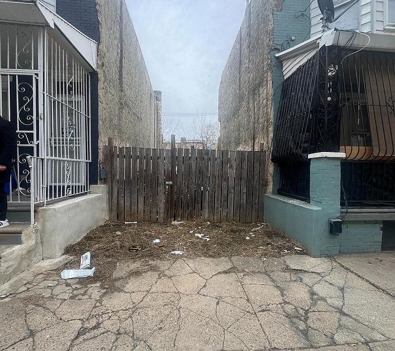 1st image of 1853 E Ontario St