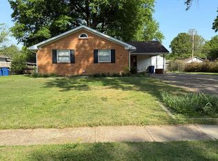 615 Highland Dr, West Memphis, AR 72301