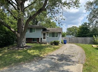 2236 Cardston Ct, Columbus, OH 43232