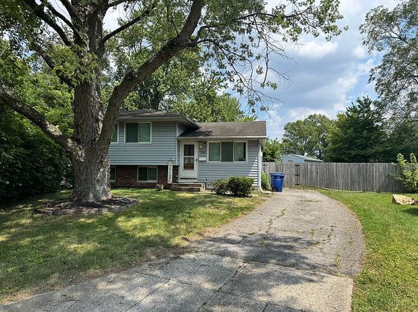2236 Cardston Ct