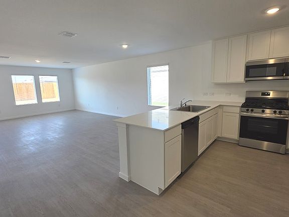5th image of 15229 Dance Hall Dr