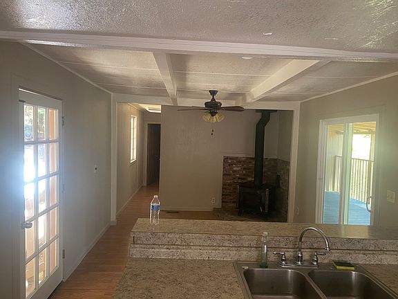 4th image of 20702 Lower Hillview Dr
