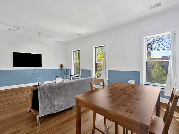 5th image of 839 S Laflin St #3