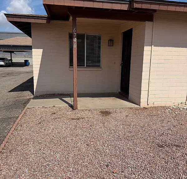 6740 E Dallas St — Photo 1