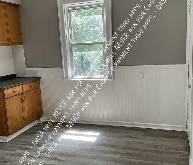 57 Riverside Ave #LOWER — Photo 11