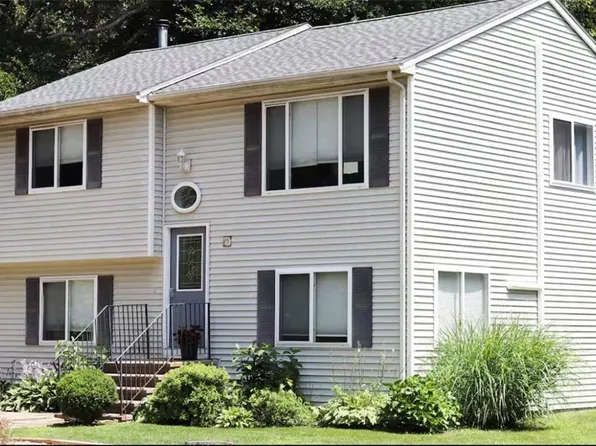 15 Black Alder Trl, Saunderstown, RI 02874